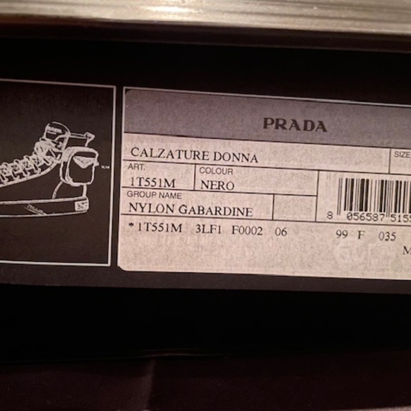 Black Re Nylon Logo Pouch Sneakers SIze 6 - Picture 9 of 9